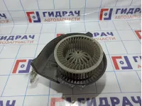 Моторчик отопителя Skoda Rapid (NH3) 6R1819015