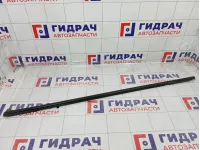 Накладка стекла переднего левого Skoda Rapid (NH3) 5JA837477A