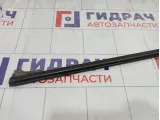 Накладка стекла переднего левого Skoda Rapid (NH3) 5JA837477A