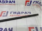 Накладка стекла переднего левого Skoda Rapid (NH3) 5JA837477A