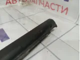Накладка стекла переднего левого Skoda Rapid (NH3) 5JA837477A