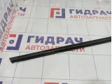 Накладка стекла переднего правого Skoda Rapid (NH3) 5JA837478A