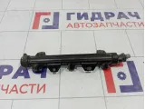 Рейка топливная (рампа) Skoda Rapid (NH3) 03E133320A