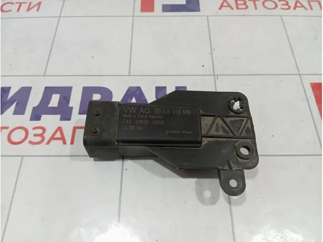 Блок управления вентилятором Skoda Rapid (NH3) 5J0919506