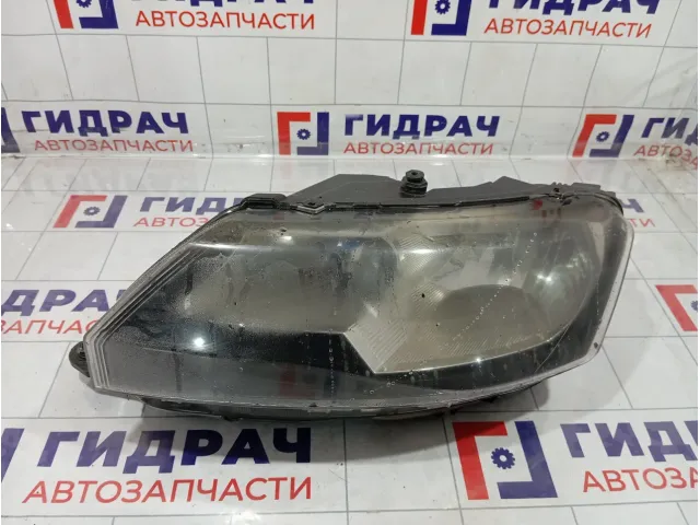 Фара левая Skoda Rapid (NH3) 5JB941017