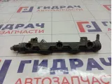 Рейка топливная (рампа) Skoda Rapid (NH3) 03E133320A