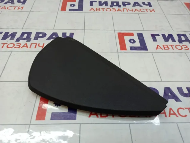 Накладка торпедо правая с торца Skoda Rapid (NH3) 5JA8575049B9