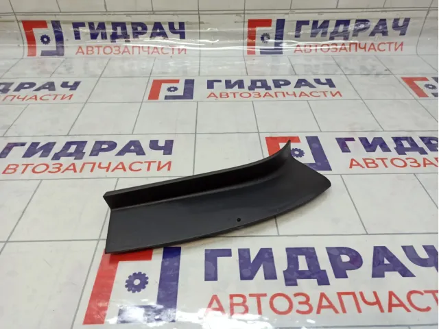 Накладка фонаря заднего правого Skoda Rapid (NH3) 5JH945312