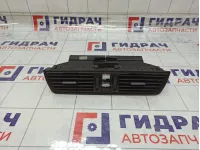 Дефлектор воздушный центральный Skoda Rapid (NH3) 5JA820951CRYP