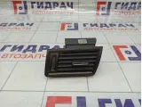 Дефлектор воздушный левый Skoda Rapid (NH3) 5JA819701ERYP
