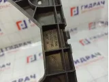 Направляющая заднего бампера правая Skoda Rapid (NH3) 60U807394