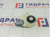 Моторчик стеклоподъемника заднего правого Skoda Rapid 5JA959812L