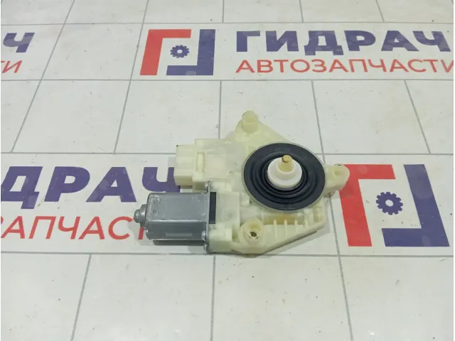 Моторчик стеклоподъемника заднего правого Skoda Rapid 5JA959812L
