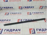 Уплотнитель стекла переднего левого Skoda Rapid 5JA837479B