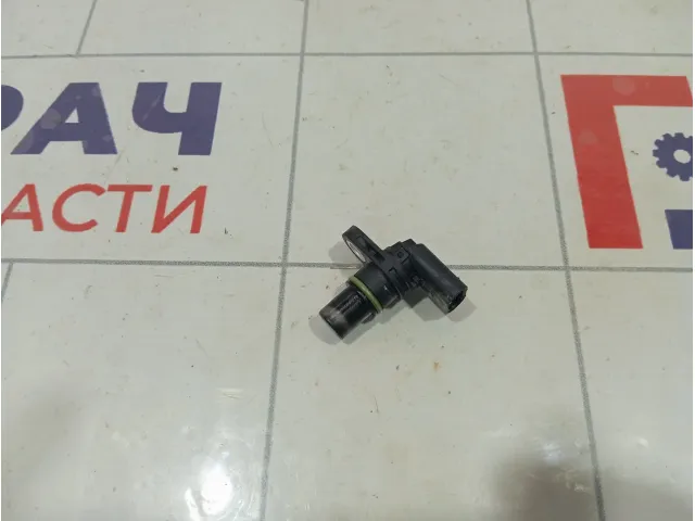 Датчик положения распредвала Skoda Rapid 04C907601A