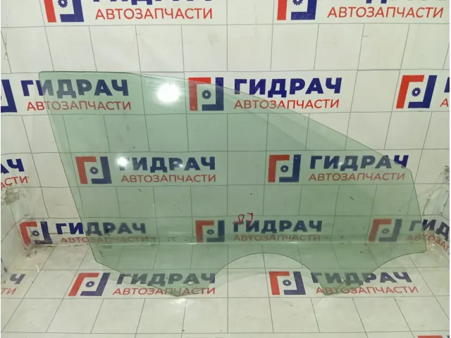 Стекло двери передней правой Skoda Rapid 5JA845202E
