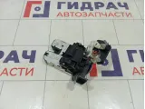 Замок багажника Skoda Rapid 8R0827505A