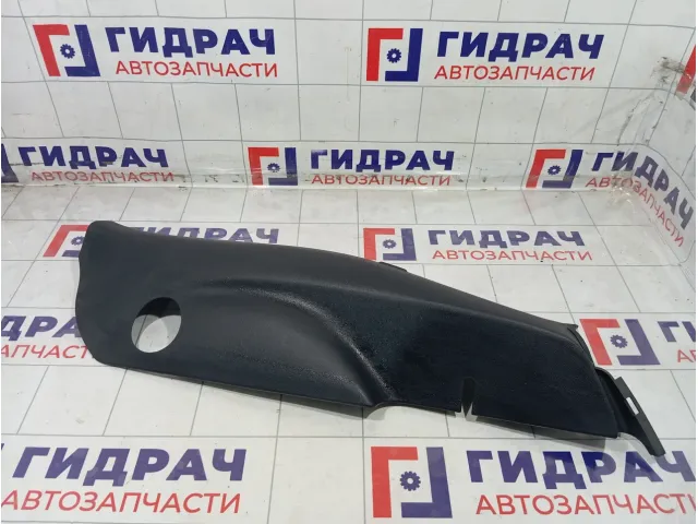 Обшивка стойки задней правой верхняя Skoda Rapid 5JA867766B