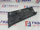 Обшивка стойки средней правой нижняя Skoda Rapid 5JA867282B