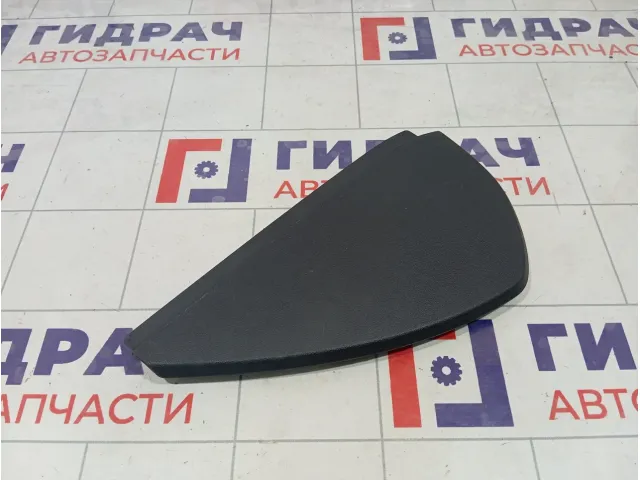 Накладка торпедо с торца левая Skoda Rapid 5JA8575039B9