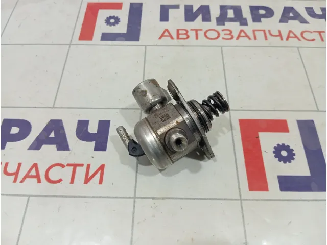 Насос (ТНВД) Skoda Rapid 04E127025B