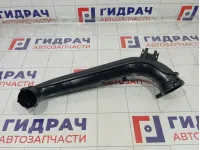 Патрубок интеркулера Skoda Rapid 04E145673C
