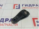 Кронштейн балки передний правый Skoda Rapid 6R0199518