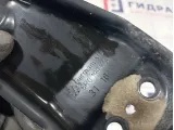 Кронштейн балки передний правый Skoda Rapid 6R0199518