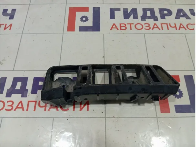 Кронштейн бампера задний правый Skoda Rapid 5JH807394A