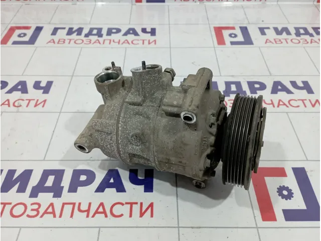Компрессор кондиционера Skoda Rapid (NH3) 5Q0820803F