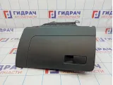 Бардачок Skoda Rapid (NH3) 6OU857264. Царапины.