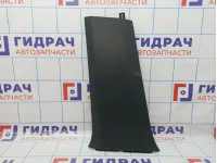 Обшивка стойки средней левой нижняя Skoda Rapid (NH3) 5JA867281B. Потертость.