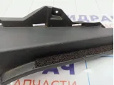 Держатель задней полки правый Skoda Rapid (NH3) 5JA867762A. Царапины.