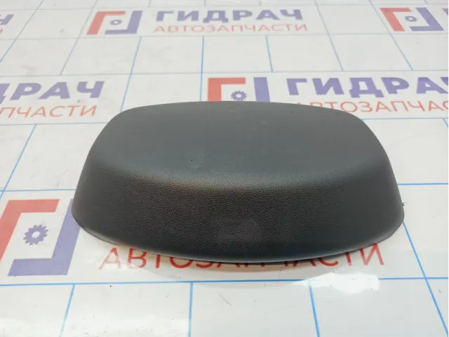 Обшивка двери багажника Skoda Rapid (NH3) 5JA867755. Царапины.