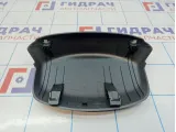Обшивка двери багажника Skoda Rapid (NH3) 5JA867755. Царапины.