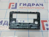 Накладка магнитолы Skoda Rapid (NH3) . Потертость.