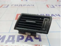 Дефлектор воздушный левый Skoda Rapid (NH3) 5JA819701E.