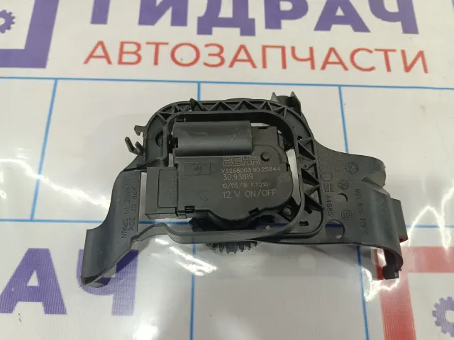 Моторчик заслонки отопителя Skoda Rapid (NH3) 6R1907511A.