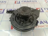 Моторчик отопителя Skoda Rapid (NH3) 6Q1819015H.