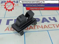 Кожух замка багажника Skoda Rapid 5JA827520.