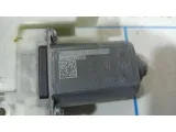 Моторчик стеклоподъемника правый Skoda Rapid 5JA959812.
