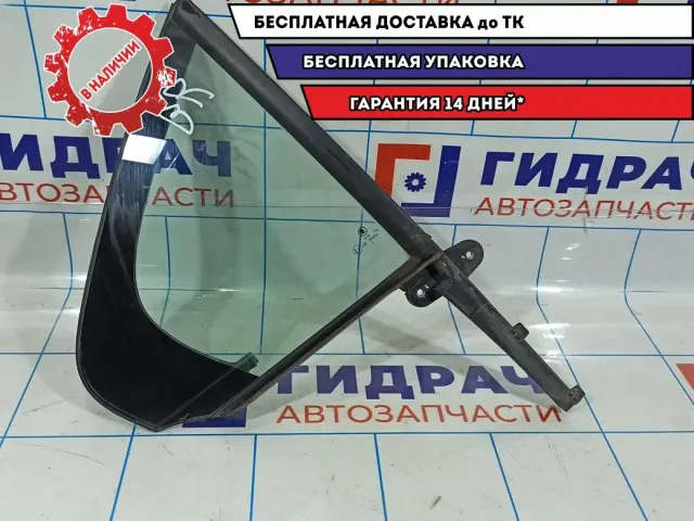 Стекло двери задней правой форточка Skoda Rapid 5JA845214C.