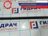 Уплотнитель стекла двери заднего правого Skoda Rapid 5JA839479B.