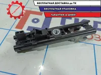 Механизм регулировки ремня безопасности Skoda Rapid 3C8857819A.