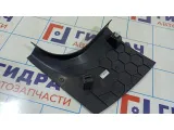 Обшивка стойки передняя правая нижняя Skoda Rapid 5JA863484A.