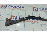 Направляющая заднего бампера правая Skoda Rapid 60U807394.