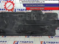 Защита антигравийная правая Skoda Rapid 6RA825202.