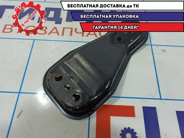 Кронштейн переднего рычага левый Skoda Rapid 6R0199517.