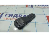 Кронштейн переднего рычага правый Skoda Rapid 6R0199518.