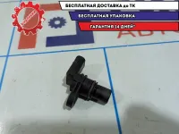Датчик положения распредвала Skoda Rapid 04C907601.
